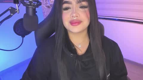 Ari online show from October 9, 2025, 1:58 am