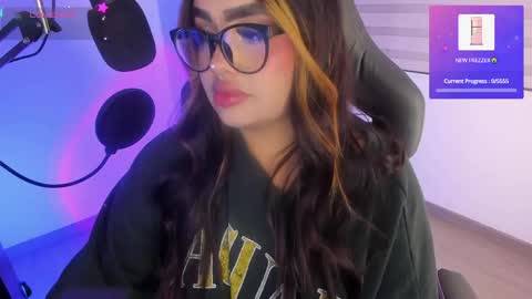 Snapshot of i_am_ari chatting on May 12, 2026, 1:36 am Ari online show from May 12, 2026, 1:36 am