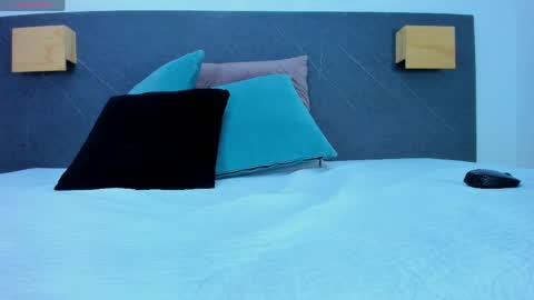 The Dolls online show from April 16, 2026, 9:39 pm