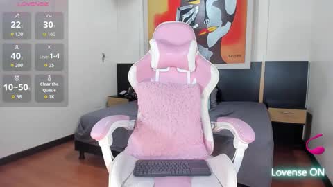 karoll online show from October 28, 2025, 7:49 pm