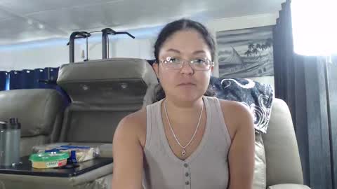 Snapshot of i_fetishize_u chatting on May 29, 2026, 5:44 pm ShortStuff online show from May 29, 2026, 5:44 pm
