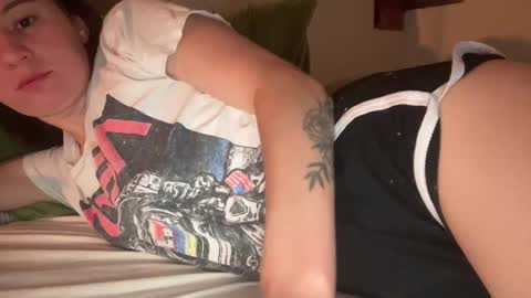 Snapshot of i_love_olive chatting on September 18, 2025, 2:30 pm Olive online show from September 18, 2025, 2:30 pm