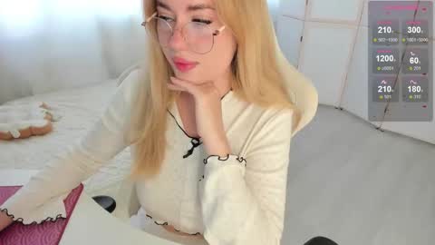 Snapshot of i_want_you_eva chatting on September 11, 2025, 10:59 am HiI am EvaPVT is open online show from September 11, 2025, 10:59 am