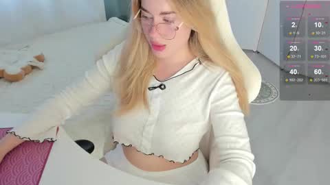 Snapshot of i_want_you_eva chatting on October 13, 2025, 6:46 am HiI am EvaPVT is open online show from October 13, 2025, 6:46 am