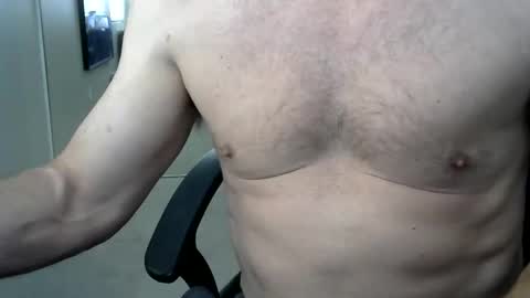 i_was_a_shy_dad online show from June 10, 2026, 9:14 pm
