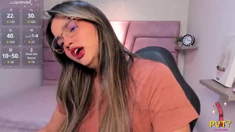 iam_lina online show from March 30, 2026, 11:55 am