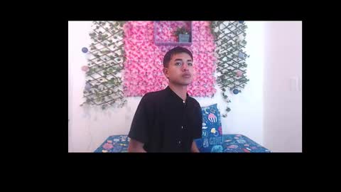 iam_lukas__ online show from September 17, 2025, 5:20 am