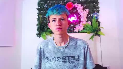 iam_lukas__ online show from October 12, 2025, 4:11 am