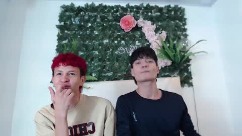 iam_lukas__ online show from November 5, 2025, 3:28 am