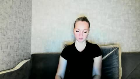 Venus online show from March 27, 2026, 3:45 pm