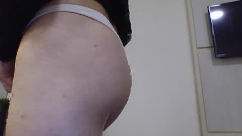 Snapshot of iamakingston chatting on October 25, 2025, 1:51 pm De Paul online show from October 25, 2025, 1:51 pm