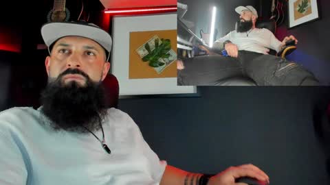 Snapshot of iamalexander_ chatting on December 10, 2024, 5:33 pm Lex online show from December 10, 2024, 5:33 pm