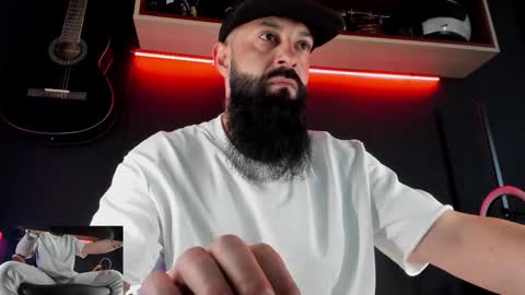 Snapshot of iamalexander_ chatting on February 25, 2025, 6:25 am Lex online show from February 25, 2025, 6:25 am