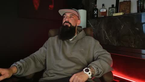 Snapshot of iamalexander_ chatting on November 20, 2025, 7:19 am Lex online show from November 20, 2025, 7:19 am