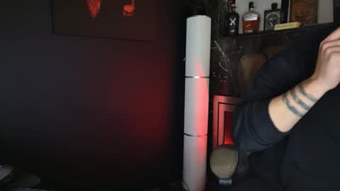 Snapshot of iamalexander_ chatting on November 25, 2025, 4:45 am Lex online show from November 25, 2025, 4:45 am