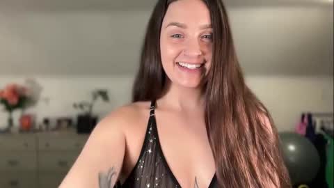 Crystal online show from March 2, 2026, 5:09 pm