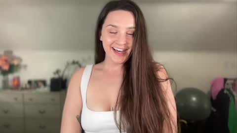 Crystal online show from March 28, 2026, 8:19 pm