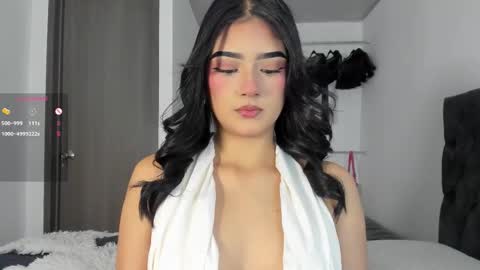 Snapshot of iamjulietaa chatting on October 8, 2025, 7:44 pm online show from October 8, 2025, 7:44 pm