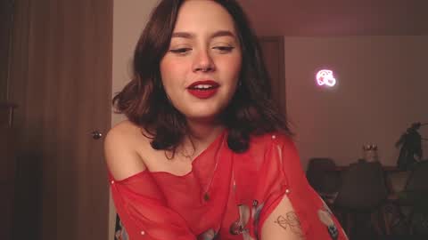 Snapshot of iamjulietaaa chatting on January 3, 2025, 11:55 pm Julieta online show from January 3, 2025, 11:55 pm
