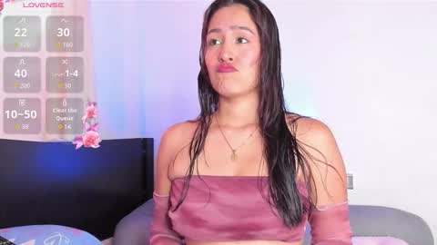 Lara online show from October 19, 2025, 6:08 pm