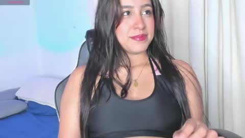 Snapshot of iamlara1 chatting on April 20, 2026, 7:04 pm Lara online show from April 20, 2026, 7:04 pm