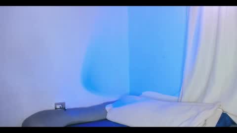Snapshot of iamlara1 chatting on May 8, 2026, 4:01 pm Lara online show from May 8, 2026, 4:01 pm