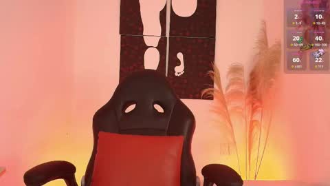 Snapshot of iamlola_ chatting on October 6, 2025, 4:04 pm IM LOLA online show from October 6, 2025, 4:04 pm