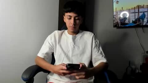 Snapshot of iammaik chatting on May 24, 2026, 10:59 pm iammaik online show from May 24, 2026, 10:59 pm