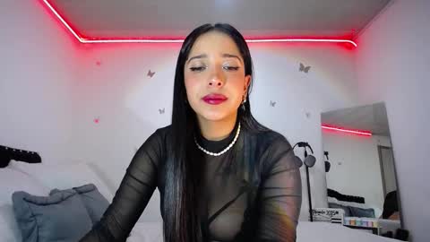 Snapshot of iamroxanne chatting on February 17, 2025, 6:48 pm Camila online show from February 17, 2025, 6:48 pm