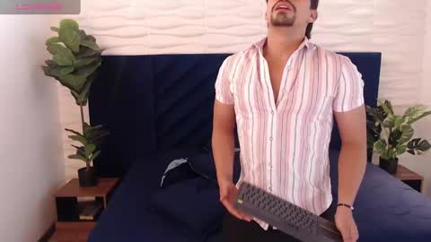 Ian Davis online show from January 9, 2025, 11:45 pm