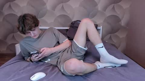 Ian Flor online show from February 5, 2026, 3:16 pm