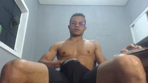 ian_tuner online show from December 10, 2024, 7:26 am