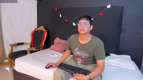 ian_yin online show from March 17, 2026, 4:06 am