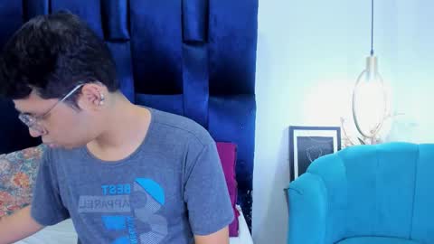 ian_yin online show from March 22, 2026, 3:54 am