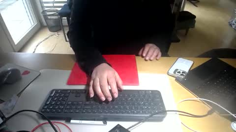 iandy12 online show from February 3, 2026, 1:05 pm