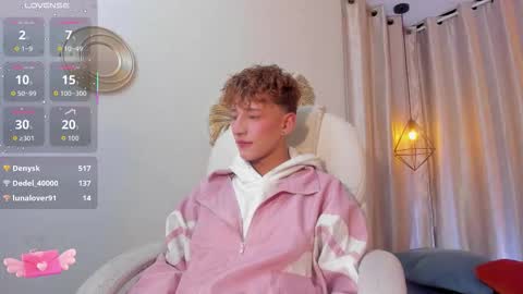 ian  online show from September 9, 2025, 2:55 am