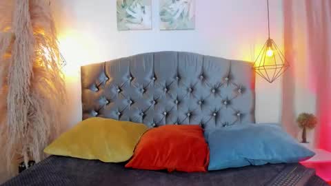 ian  online show from October 11, 2025, 3:28 am