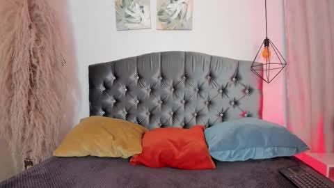 ian  online show from October 24, 2025, 4:31 am