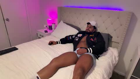 Snapshot of ianrijos01 chatting on October 25, 2025, 3:47 am DickFixx online show from October 25, 2025, 3:47 am