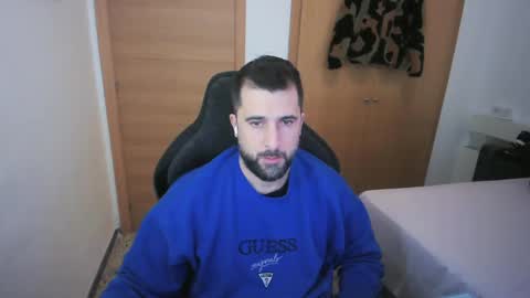 iberian_macho online show from December 17, 2025, 11:27 am