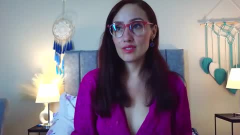 Iberian Moon online show from February 8, 2026, 5:38 pm