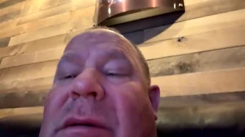 Snapshot of icanmakeyousquirt69 chatting on April 24, 2026, 6:38 am icanmakeyousquirt69 online show from April 24, 2026, 6:38 am