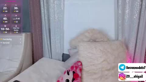 ice_y_abigail online show from February 24, 2025, 4:15 pm