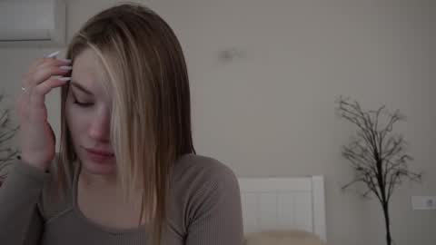 Snapshot of icedanielles chatting on February 9, 2025, 11:36 am Danielle online show from February 9, 2025, 11:36 am