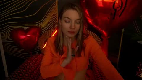 Snapshot of icedanielles chatting on February 19, 2025, 4:11 pm Danielle online show from February 19, 2025, 4:11 pm