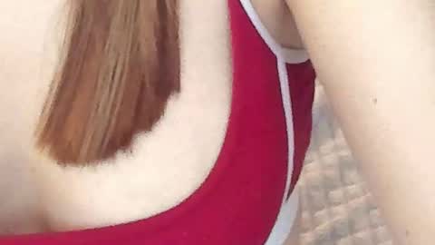 Snapshot of icedanielles chatting on October 10, 2025, 12:48 pm Danielle online show from October 10, 2025, 12:48 pm