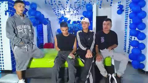 Snapshot of icevermilk chatting on December 26, 2024, 6:12 pm THOMAS AND DAMIAND online show from December 26, 2024, 6:12 pm