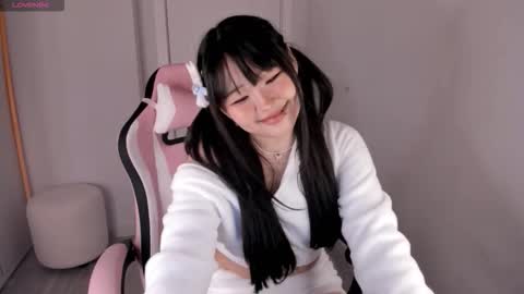 Hitomi   online show from October 31, 2025, 3:07 am