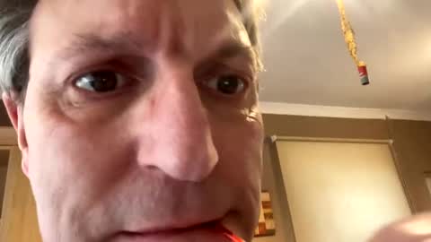 icums4u online show from February 4, 2025, 2:43 pm