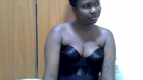 Snapshot of icy_pearl chatting on June 12, 2026, 8:24 am Pearl online show from June 12, 2026, 8:24 am